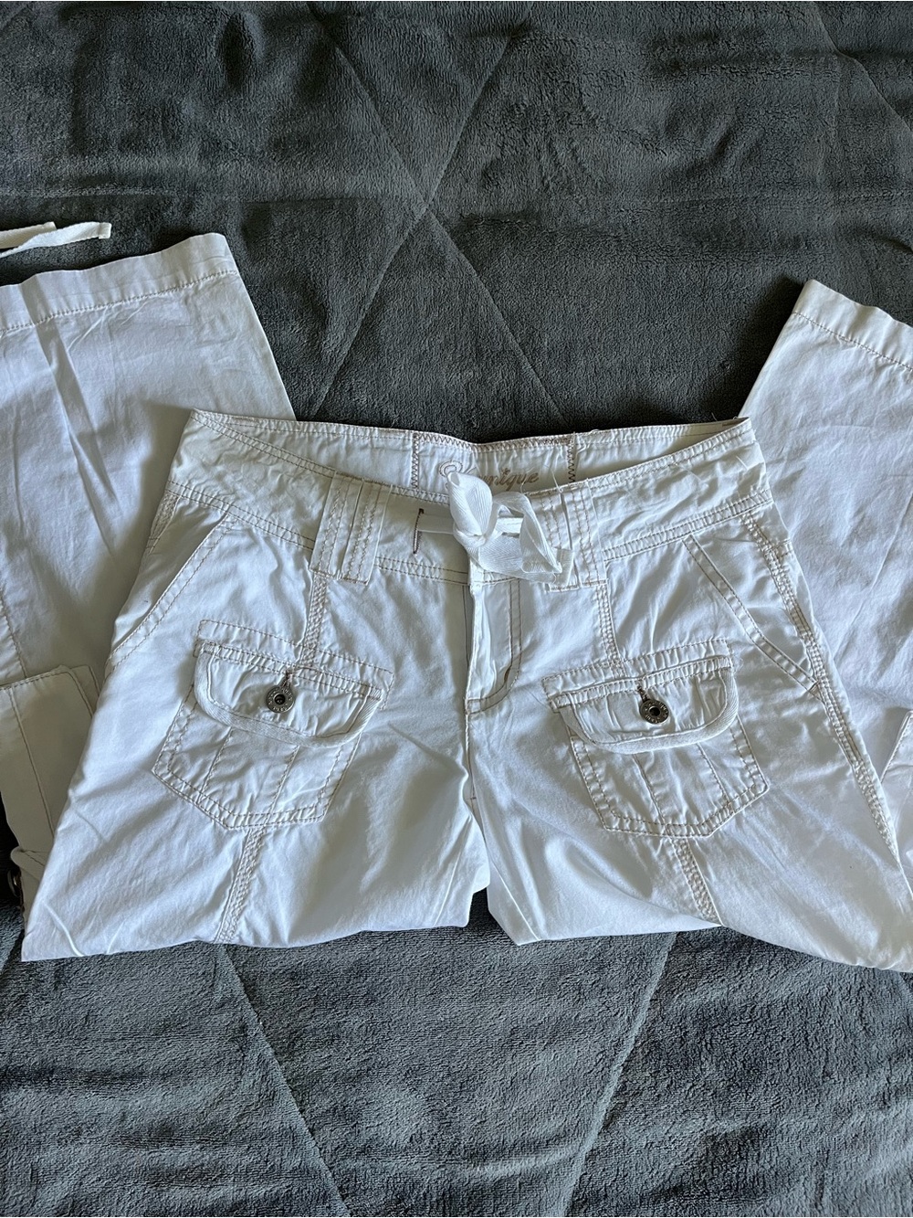 Vintage Younique White Cargo Capris - Picture 2 of 8